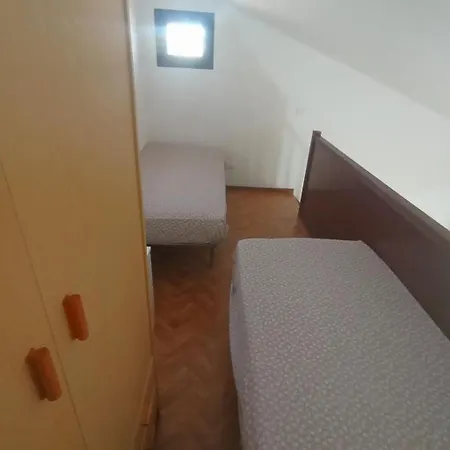 Neu Valmar Drei-zimmer-wohnung 34-35 By Interhome Appartement *